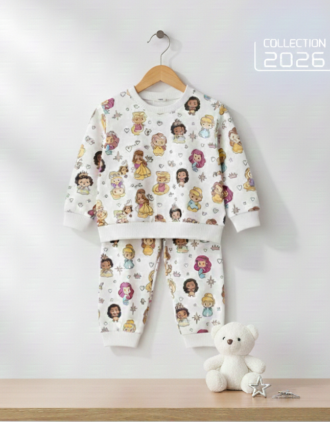 طقم بناتي مبطن